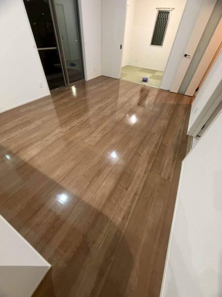 草加市のフロアコーティング施工事例｜新築戸建て×シリコンコーティング＋水回り｜タクトホーム（株）