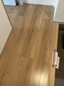 フロアコーティング施工後の玄関