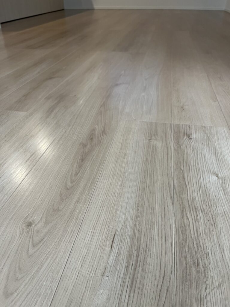足立区のフロアコーティング施工事例｜新築戸建て×ガラスコーティング＋水回り｜(株)デュエルデザイン