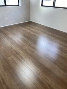 フロアコーティング施工後のリビング。