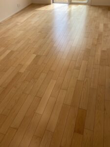 フロアコーティング施工後のリビング