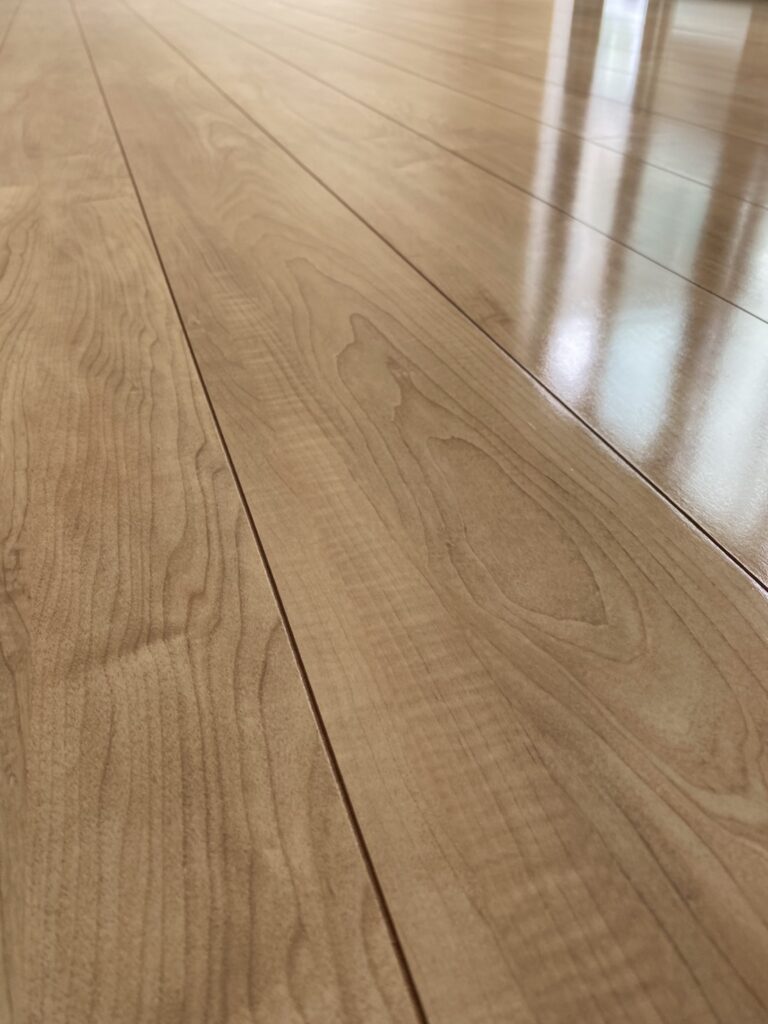 上尾市のフロアコーティング施工事例｜新築戸建て×ドッググリップコート＋防カビ｜ケイアイスター不動産