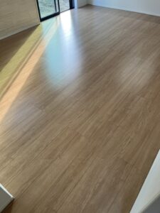 フロアコーティング施工後のリビング