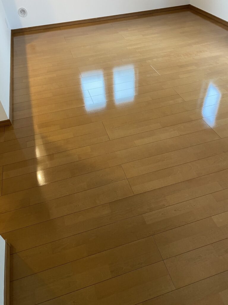 川崎市宮前区のフロアコーティング施工事例｜新築戸建て×ドッググリップコート＋防カビ｜成建
